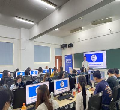 学院官方网站运营维护规范与实施指南